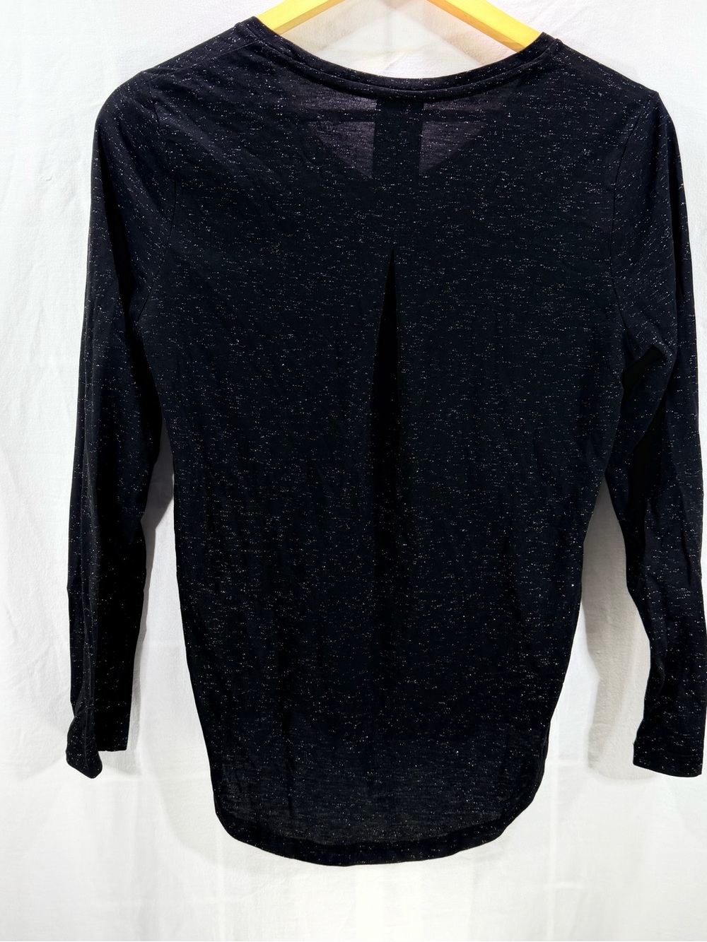 Faded Glory Black Heathered V-Neck Long Sleeve Top - Picture 2 of 7
